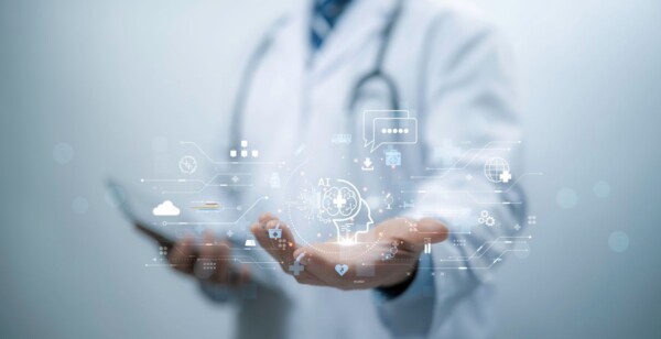 Shutterstock 2454262953 cloud doctor