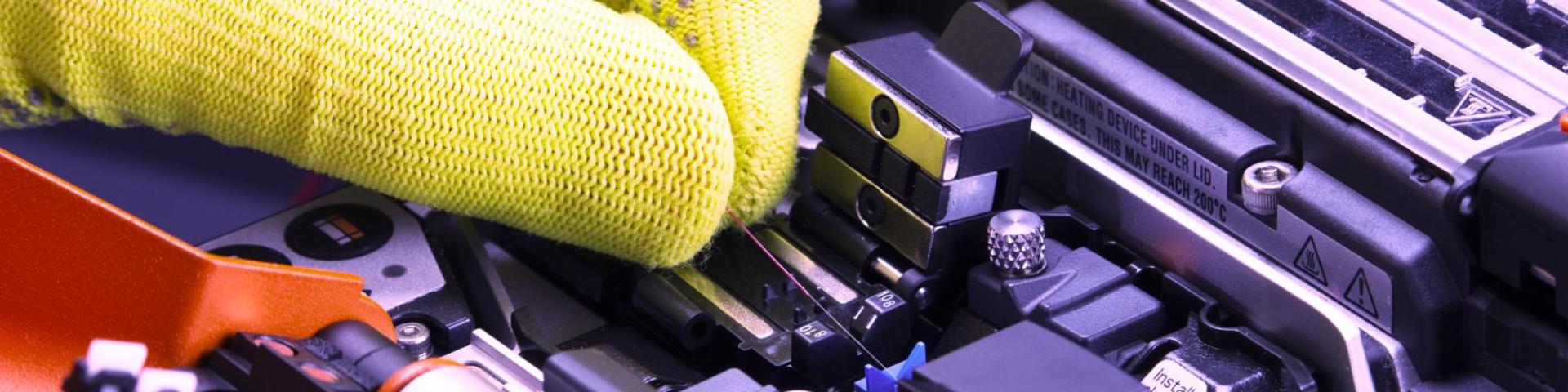 Regenerating digital content for flexible components in manual assembly